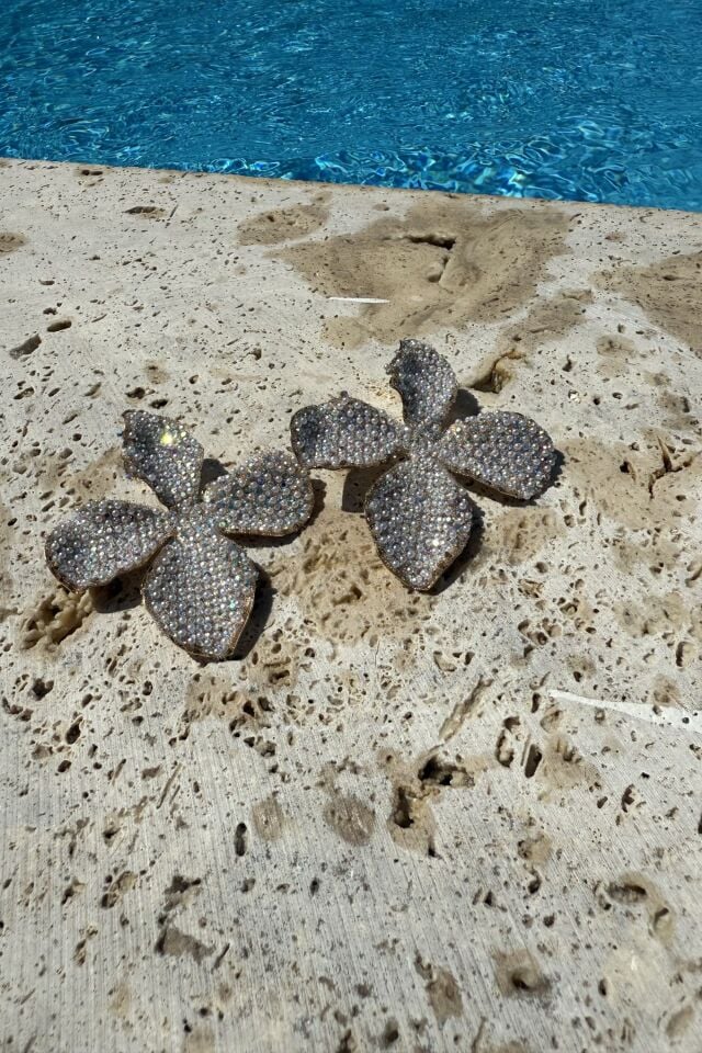 Işıltılı Dört Yaprak Küpe