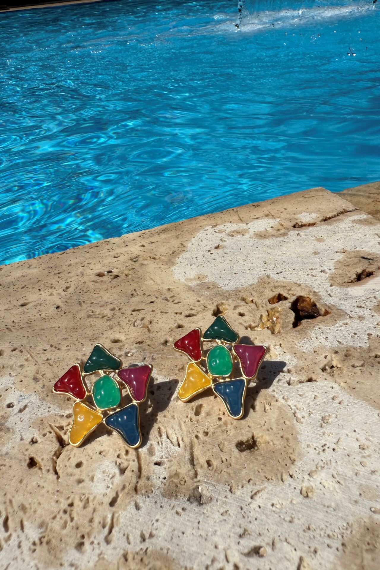 Çok Renkli Geometrik Küpe