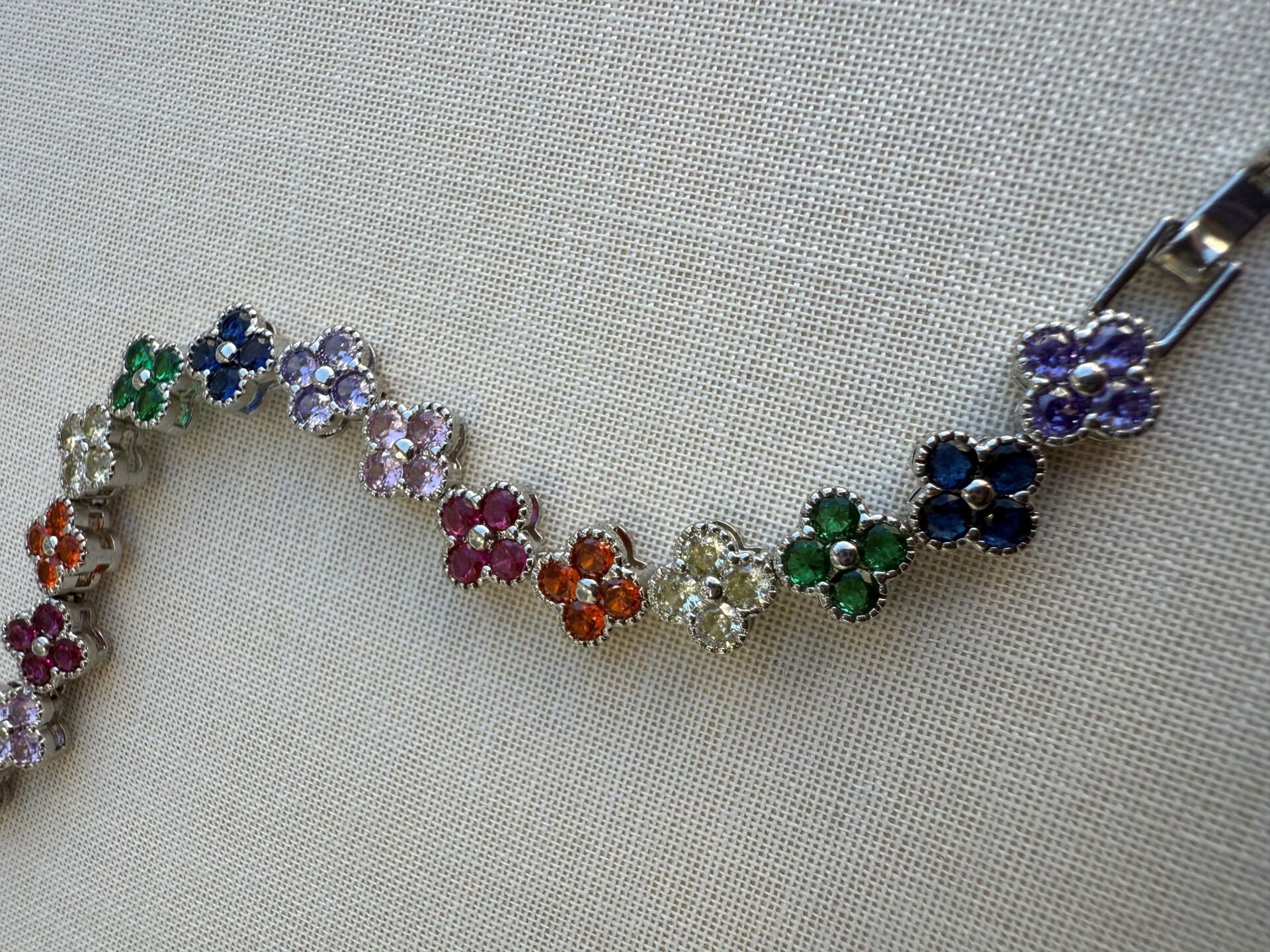 RENKLİ YONCA ZİRKON BİLEKLİK SİLVER